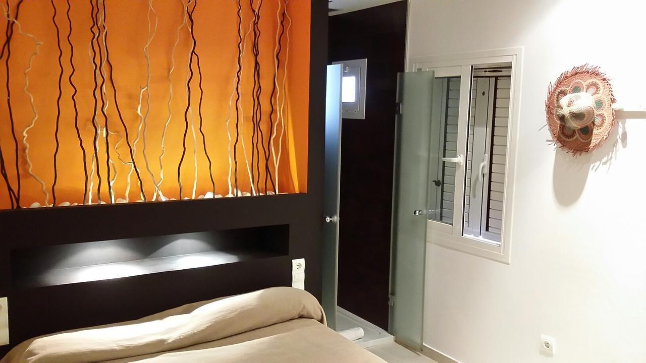 Apartamentos Colomar Санта-Эулалия-дель-Рио Экстерьер фото