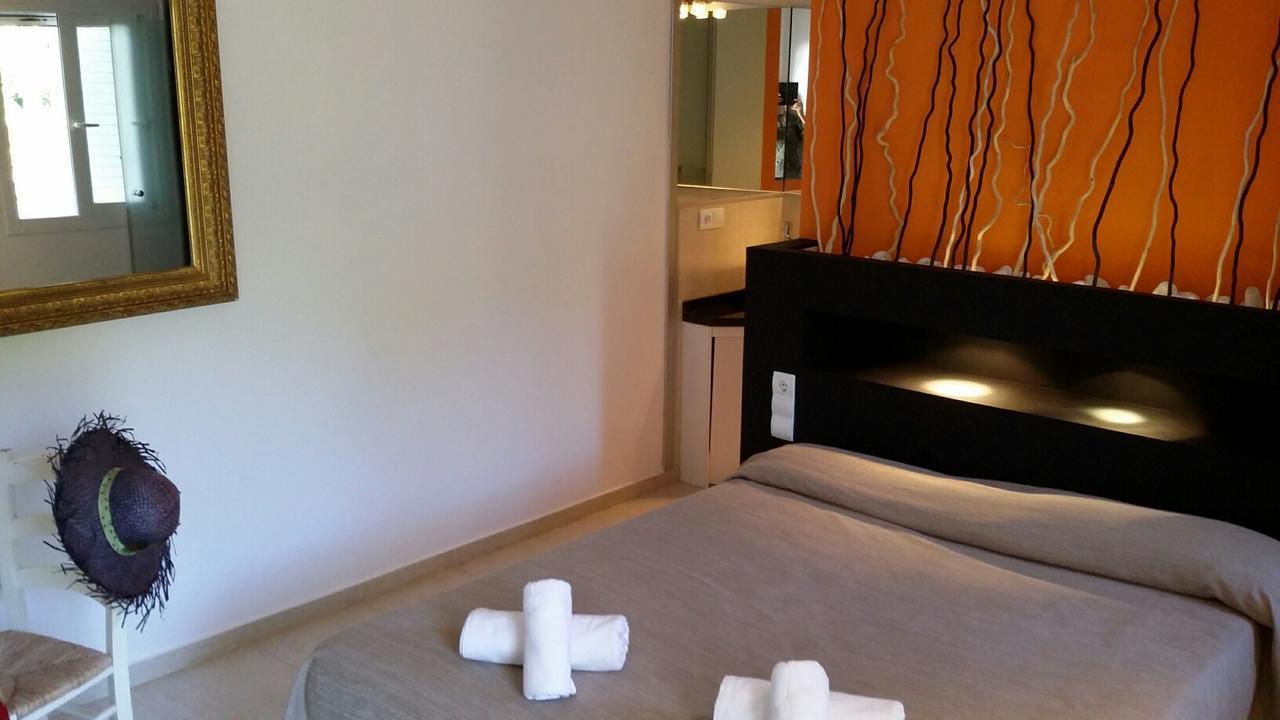 Apartamentos Colomar Санта-Эулалия-дель-Рио Экстерьер фото